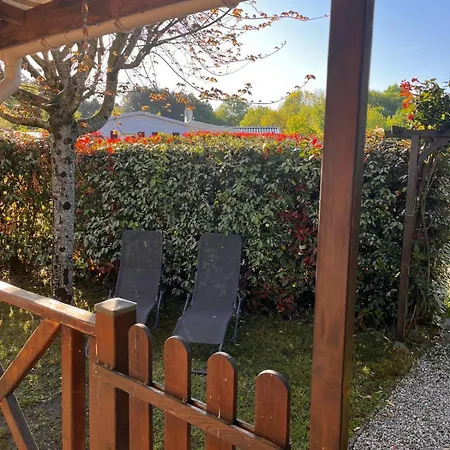 Bord De Biscarosse مكان تخييم